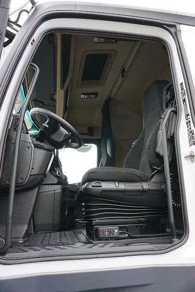 Mercedes-Benz Actros (2024) L 2545MP5 6x2 shrnovačka  - fotka 7 z 18