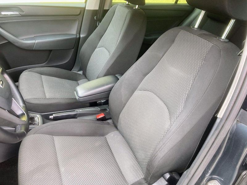 Seat Toledo 1,4 TDi (66kW)*TAŽNÉ ZAŘÍZENÍ* - fotka 13 z 16