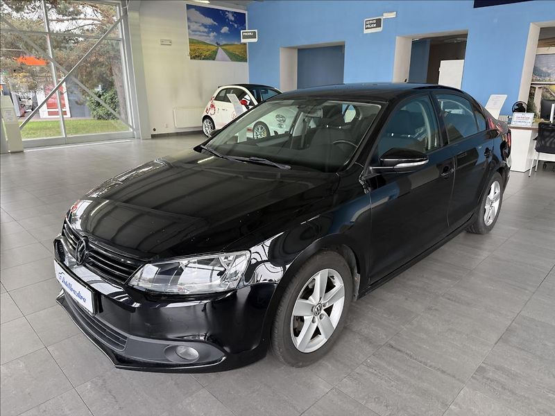 Volkswagen Jetta 1,2   1.MAJITEL, 77KW, SERVISK - fotka 3 z 18