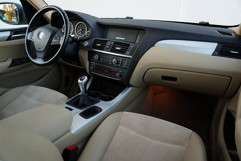 BMW X3 - fotka 16 z 26
