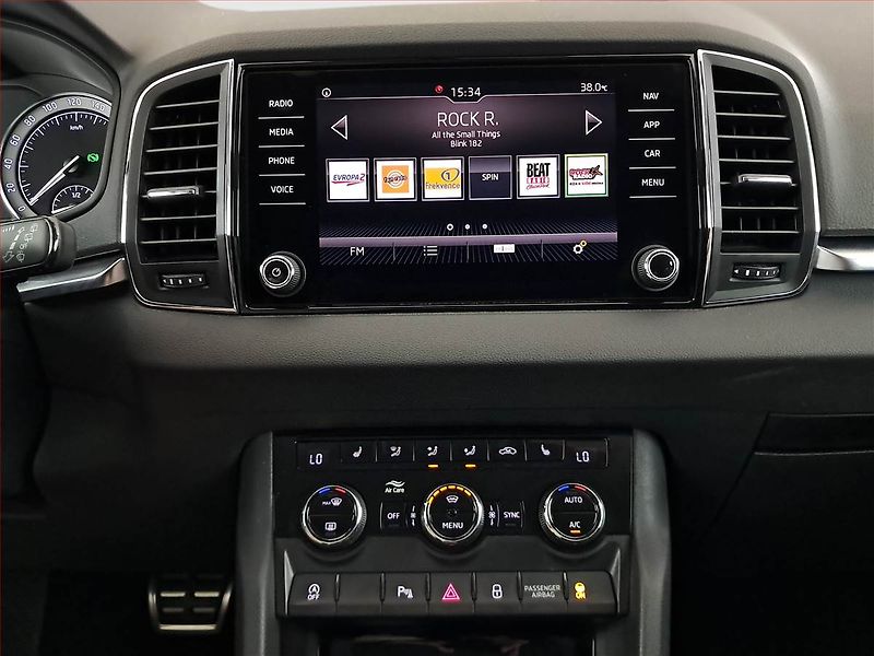 Škoda Karoq (2018) 1.5 TSI, Automat, ČR,1.maj - fotka 12 z 19
