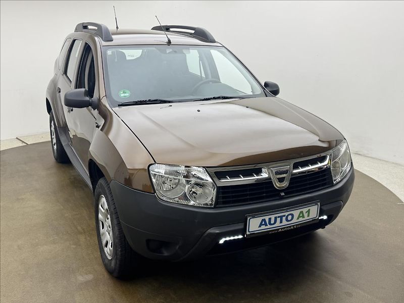 Dacia Duster 1,6 i 77kW AC LED TAŽNÉ KAMERA - fotka 3 z 33
