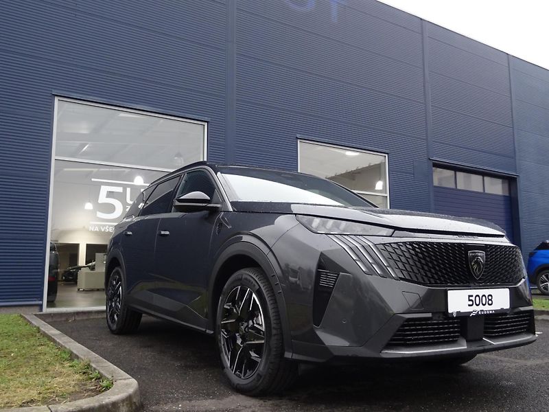 Peugeot 5008 (2026) GT Hybrid 145k e-DCS6 - fotka 1 z 56