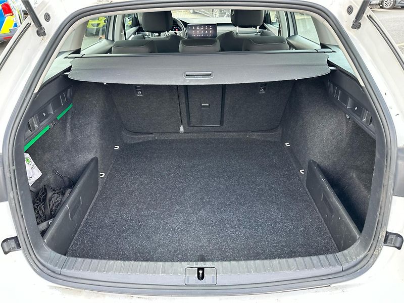 Škoda Octavia 1,5 TSI / 110 kW Style - fotka 14 z 22