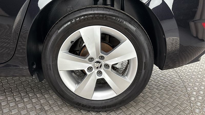 Škoda Scala 1.0 TSI Style - fotka 19 z 23
