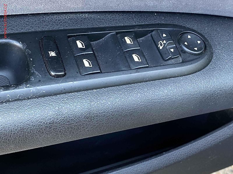 Peugeot 407 (2007) 2.0 HDi, Panor, tempo - fotka 11 z 18