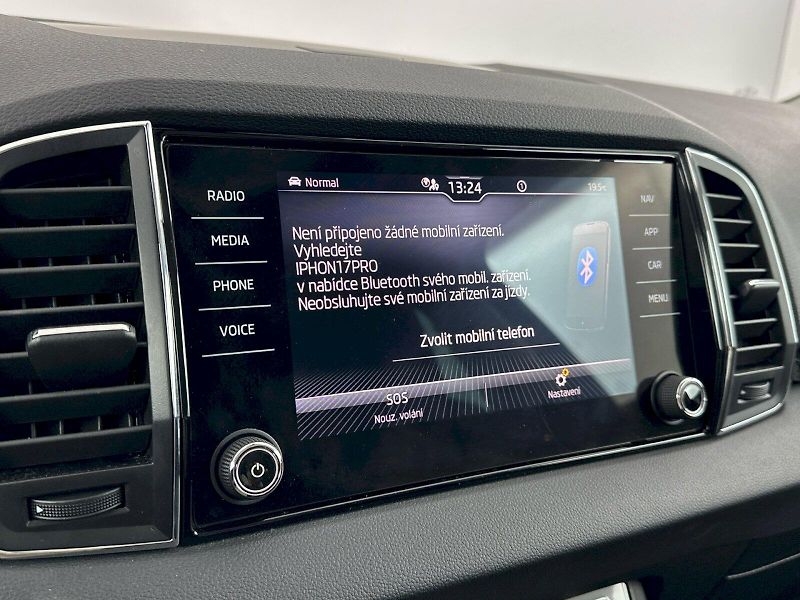 Škoda Karoq (2021) DSG 1.5TSI 110kW Style - fotka 16 z 32