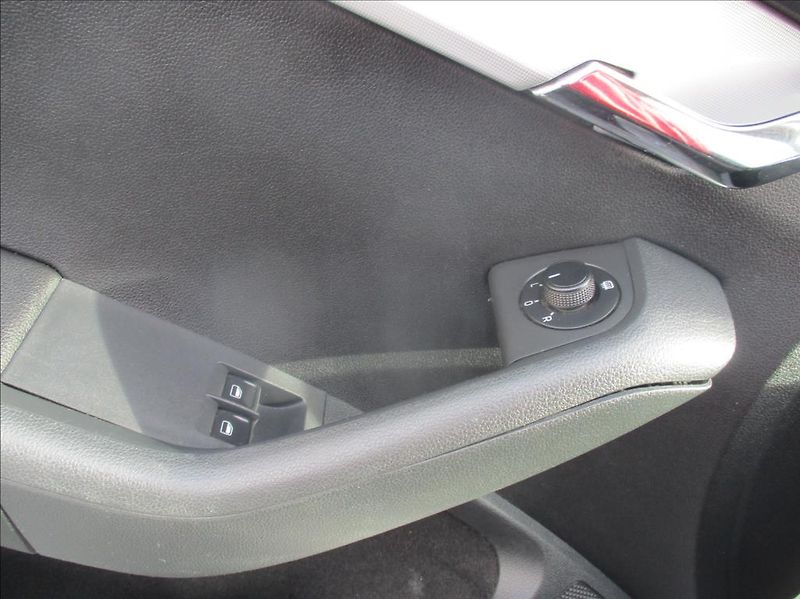 Škoda Octavia 1,6 TDI, DSG,tažné,serv.kniha, - fotka 30 z 44