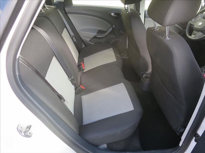 Seat Ibiza 1,4 - fotka 12 z 20