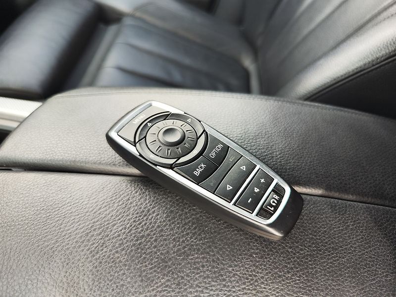 BMW X5 3.0/230kW xDrive40d - fotka 36 z 40