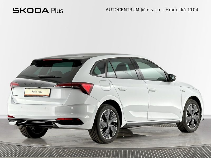 Škoda Scala (2025) 1.0TSI 85kW Monte Carlo - fotka 2 z 32