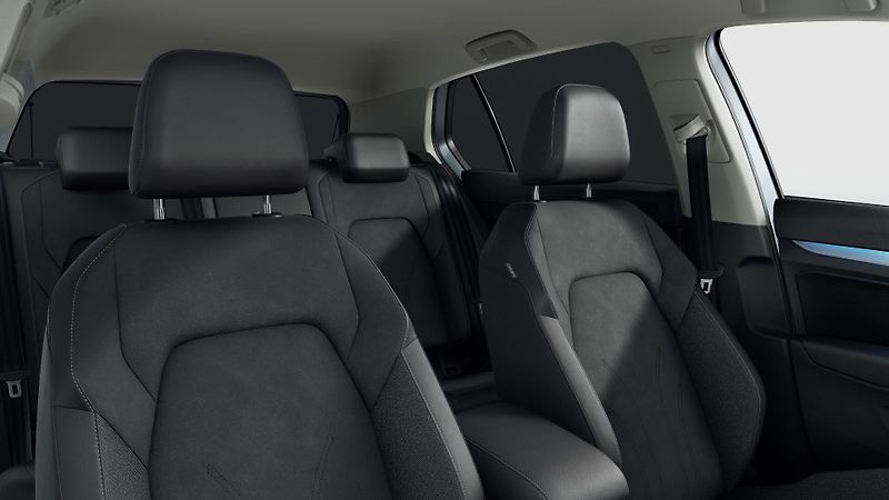 Volkswagen Golf People 1,5 eTSI 85 kW 7DSG mHE - fotka 7 z 9