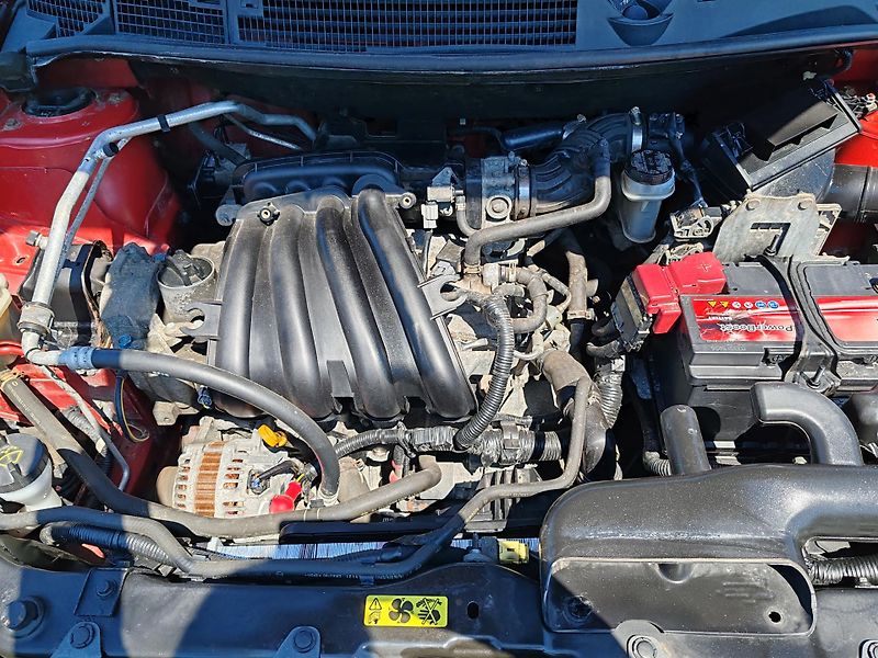 Nissan Qashqai 1.6  - fotka 13 z 19