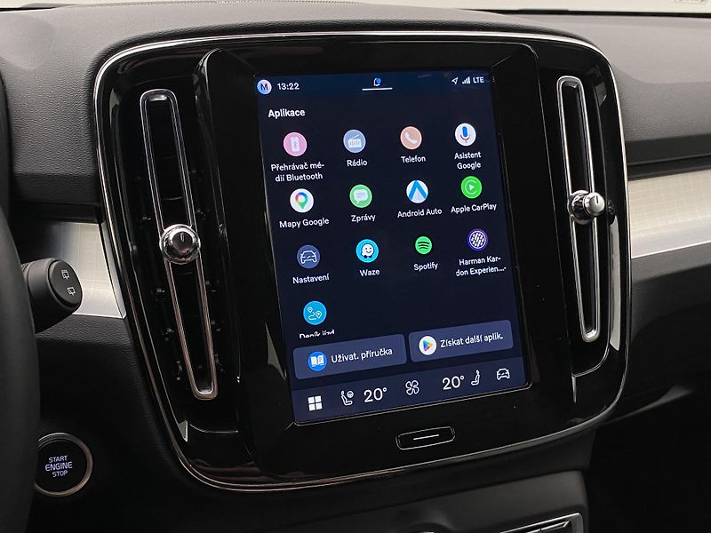 Volvo XC40 (2026) B3 AUT DARK PLUS - fotka 7 z 60