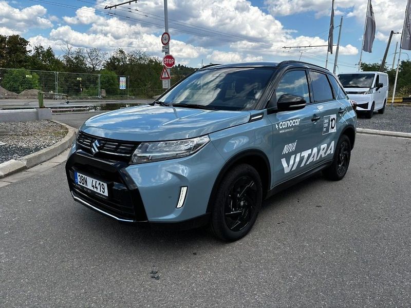 Suzuki Vitara 4x4 Black Edition - fotka 3 z 13