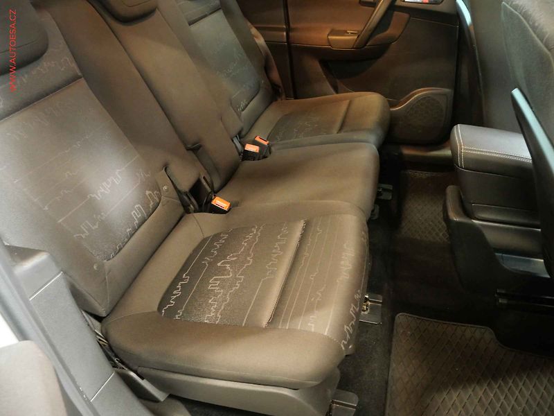 Opel Meriva (2016) 1.4i, 2.maj,ČR, servis.kniha - fotka 12 z 22