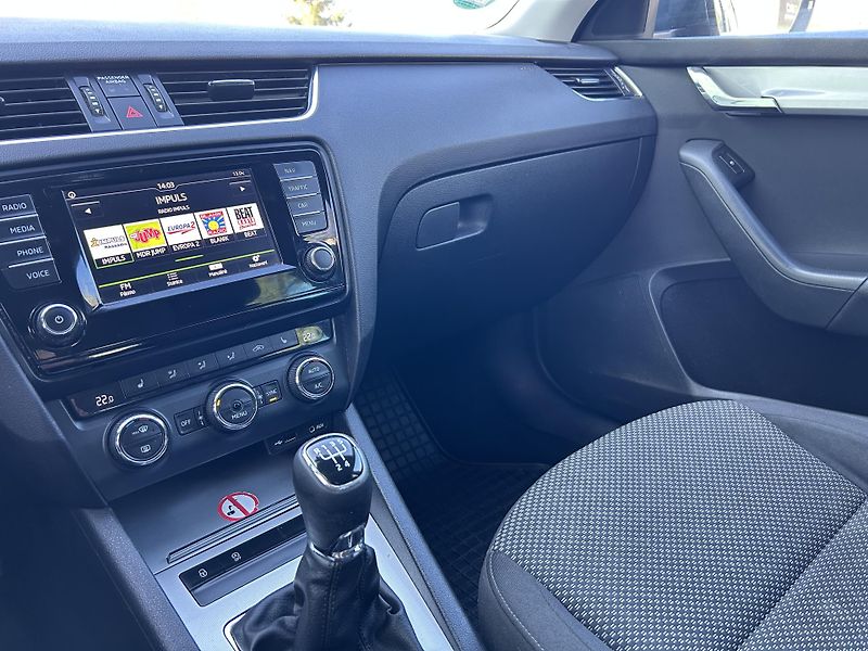 Škoda Octavia (2015) 1.6 TDi 81KW po rozvodech - fotka 20 z 29