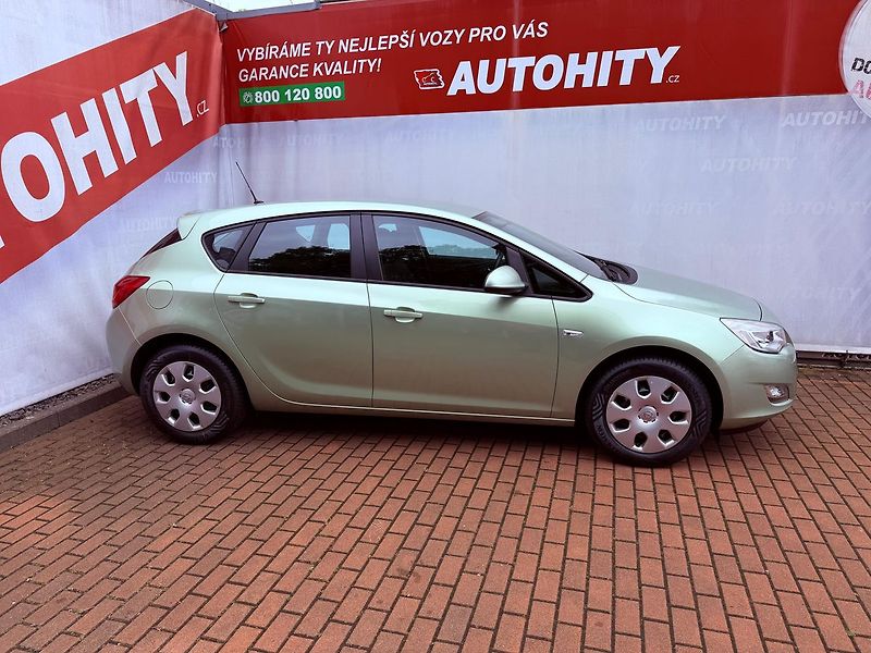 Opel Astra 1.4 EcoTec Design Edition - fotka 5 z 20