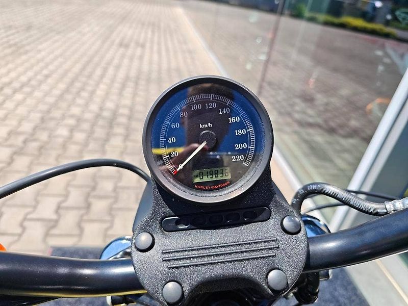 Harley-Davidson XL 1200N Sportster 1200 Nightster (2012) - fotka 19 z 19