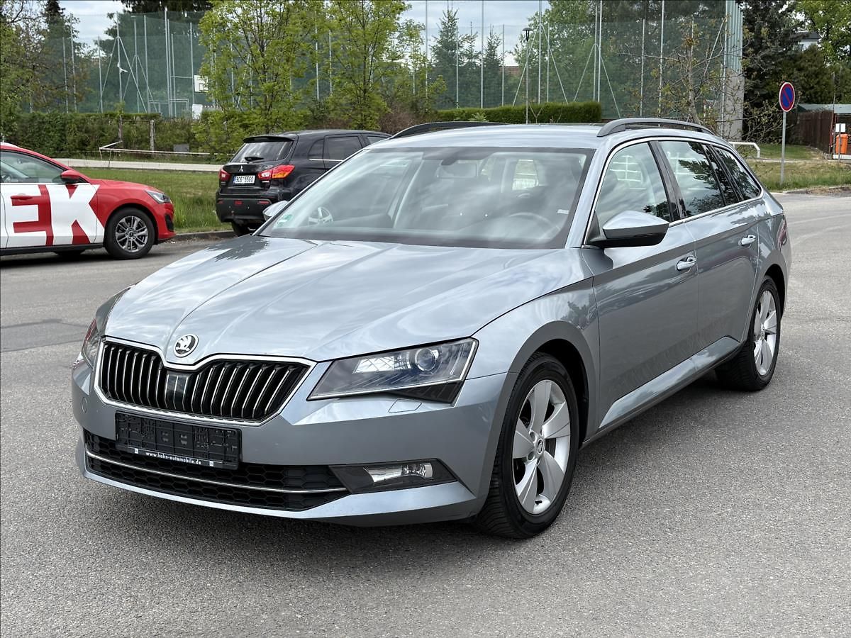 Škoda Superb 1,6 TDi 88kW Xenon,ACC,Výhřev