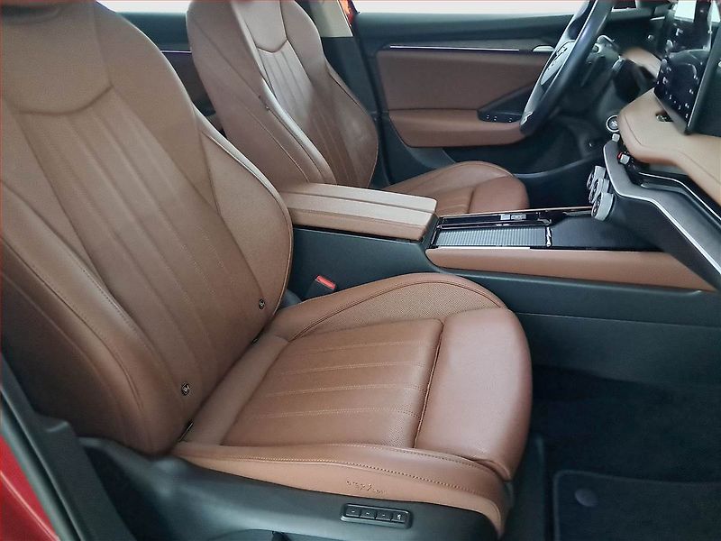 Škoda Superb (2024) Selection 1.5 TSI - fotka 9 z 29