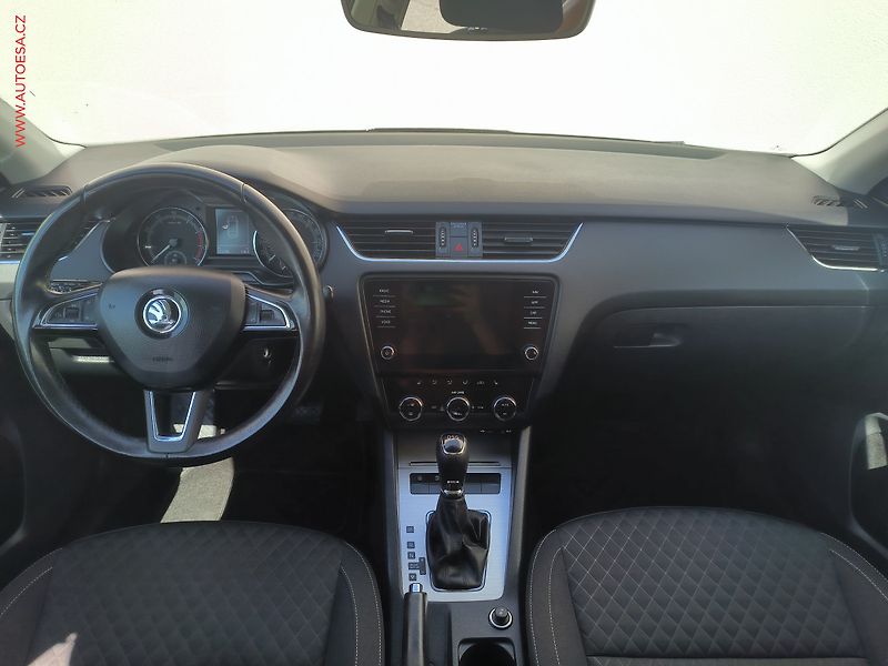 Škoda Octavia (2017) 1.8 TSi, Drive, DSG, LED, - fotka 8 z 25