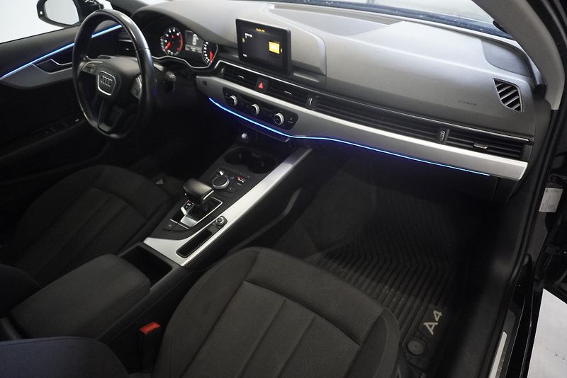 Audi A4 2.0TFSi 140 kW - fotka 26 z 31