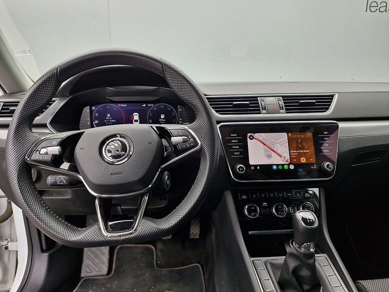 Škoda Superb IIIF Style 2,0 TDI (110 kW - fotka 8 z 10