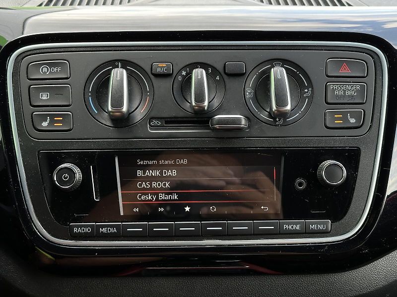 Škoda Citigo 1.0MPi Monte Carlo Automat ASG - fotka 23 z 36