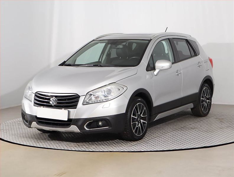 Suzuki SX4 S-Cross (2015) 1.6 VVT, 4X4, Automat - fotka 2 z 18
