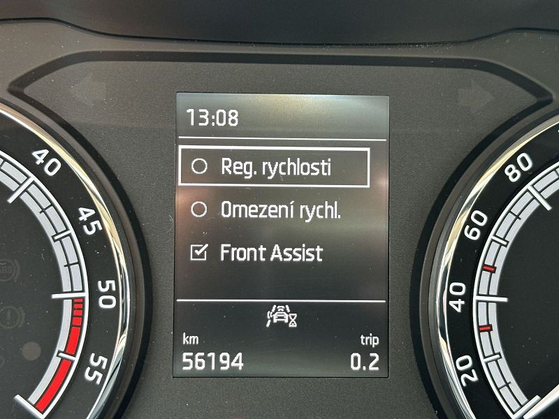 Škoda Karoq (2020) 2.0 TDI Ambition - fotka 7 z 31