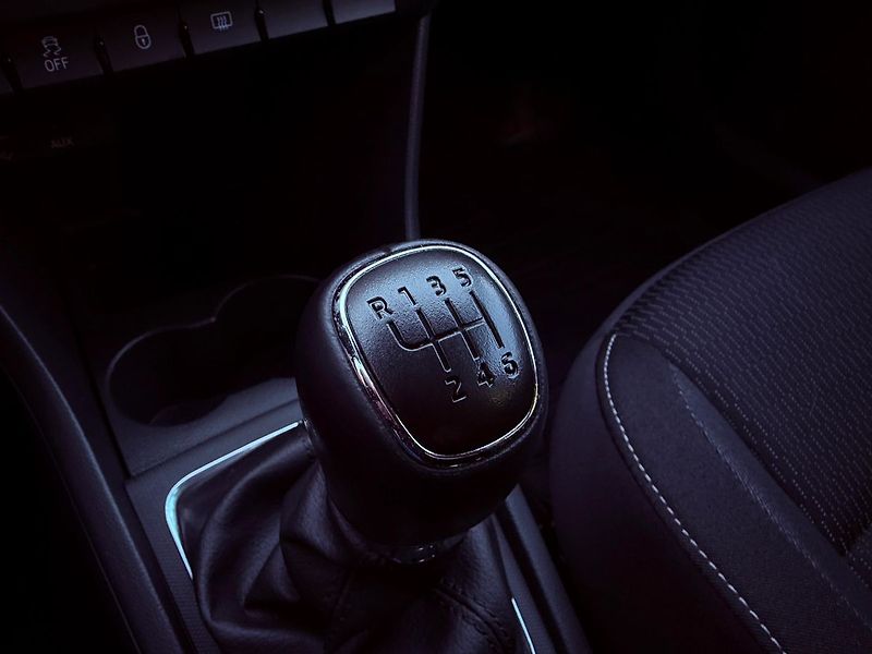 Škoda Rapid 1.2 TSi Ambition Spaceback, Se - fotka 22 z 26