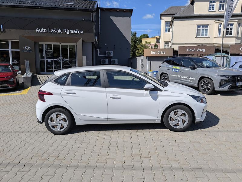 Hyundai i20 i 62kW REZERVACE - fotka 8 z 25