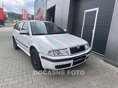 Škoda Octavia (2010) 1.9 TDi, AC, STK7/28 - fotografie inzerátu