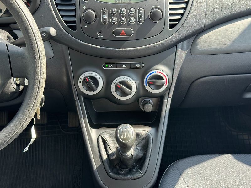Hyundai i10 (2008) 1.1i 48kW - fotka 20 z 32
