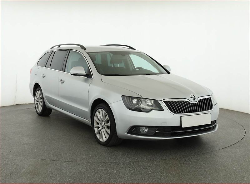 Škoda Superb (2013) Ambition 2.0 TDI, Serv.kniha - fotografie inzerátu