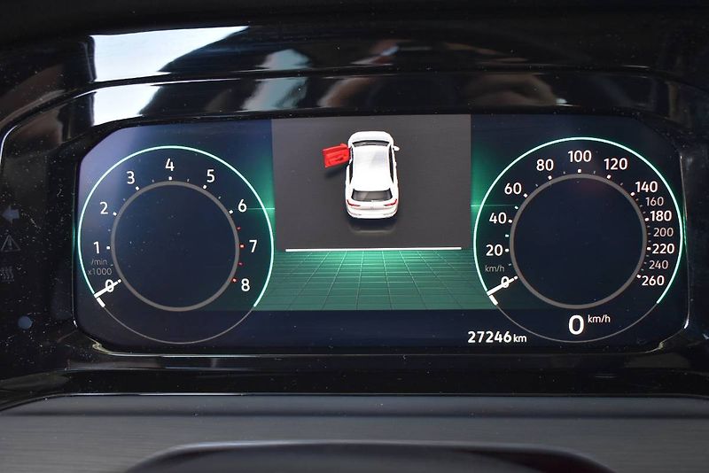 Volkswagen Golf (2021) 1.5TSI 96kW, LED - fotka 14 z 23