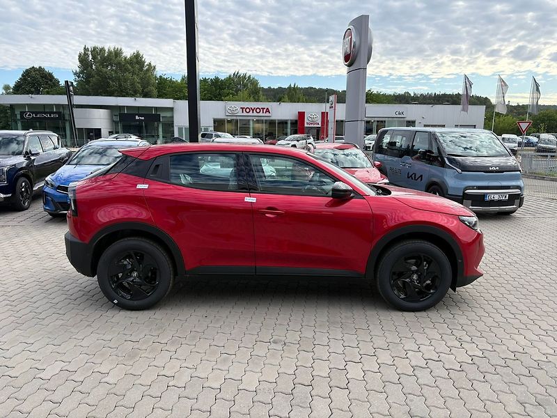 Alfa Romeo Junior Ibrida 1.2 Turbo Hybrid 145k e - fotka 8 z 16