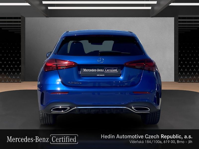 Mercedes-Benz Třídy A A 250 e AMG - fotka 4 z 28