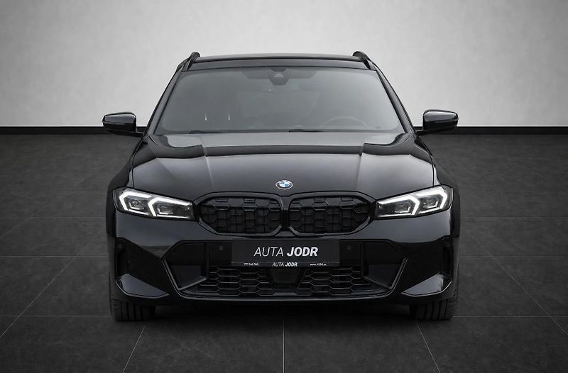 BMW Řada 3 330d xDrive, Tažné, Kamera - fotka 9 z 33
