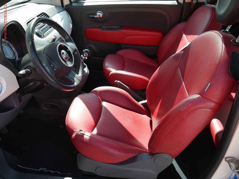 Fiat 500 (2009) 1.2 i - fotka 9 z 16