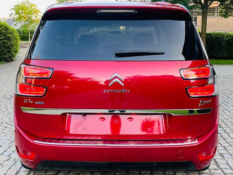 Citroën Grand C4 Picasso 2.0HDi MAN 7MÍST KAMERY TAŽNÉ - fotka 15 z 60