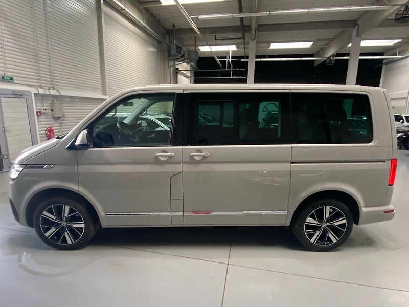 Volkswagen Multivan (2021) 2.0TD1 150KW 4x4  Highline - fotka 4 z 17