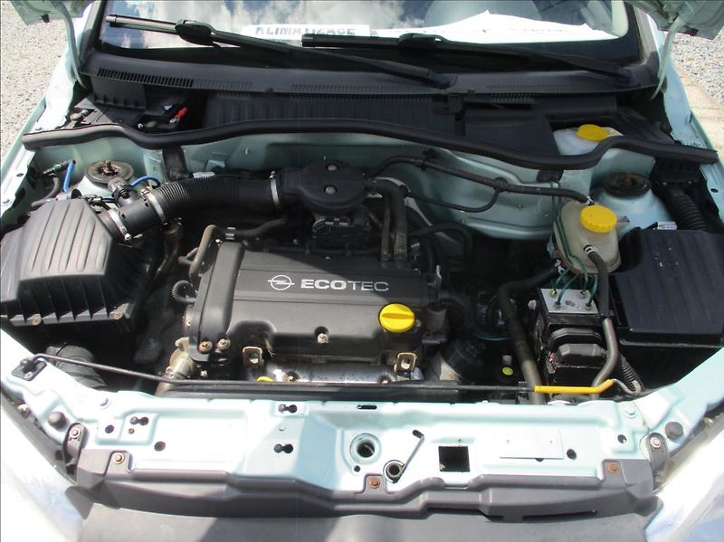 Opel Corsa 1,2 i, automat, klima, servis, - fotka 21 z 27