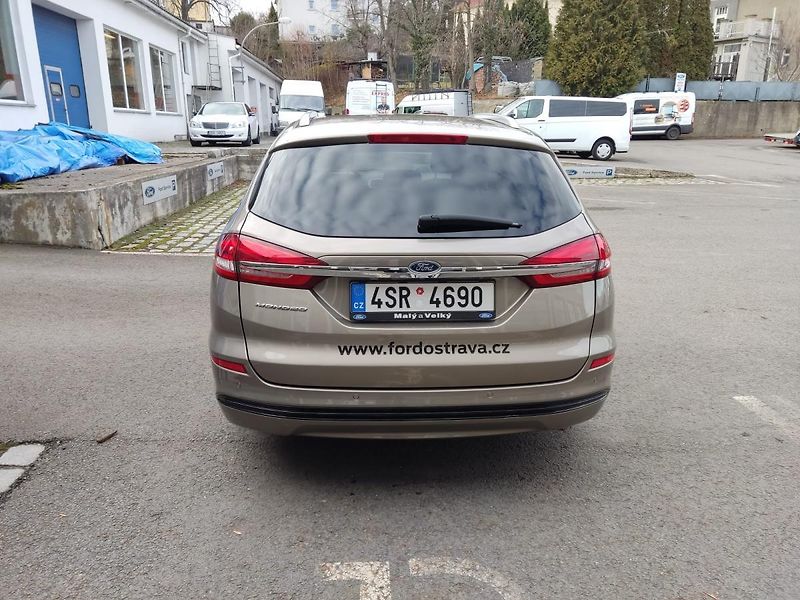 Ford Mondeo (2019) 2.0 Hybrid 187k Titanium - fotka 6 z 14