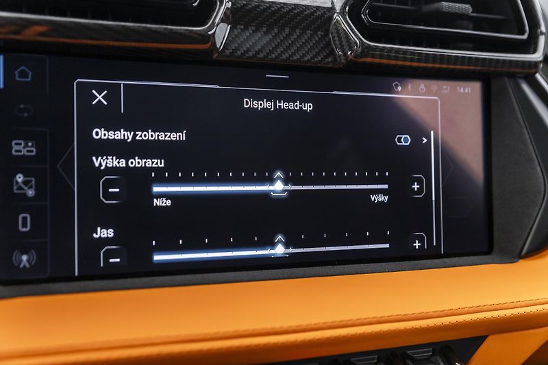 Lamborghini Urus - fotka 37 z 42