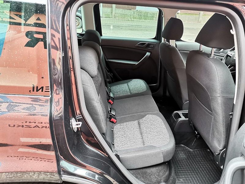 Škoda Yeti (2015) 1.2TSi 81kw AC Tažné PDC - fotka 16 z 27