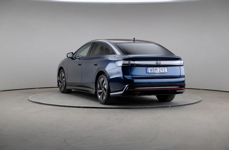 Volkswagen ID.7 Pro 360k Masáž Matrix HuD - fotka 2 z 30