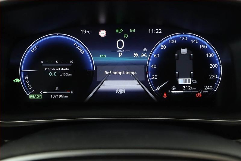 Toyota Corolla (2023) 1.8 Hybrid, Automat - fotka 10 z 20