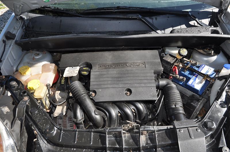 Ford Fusion 1.4i 59kW 5dv. - fotka 9 z 12